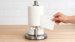 Jednoduchý trik, jak udělat ze stojanu na papírové utěrky jednoruční držák bez vrtání